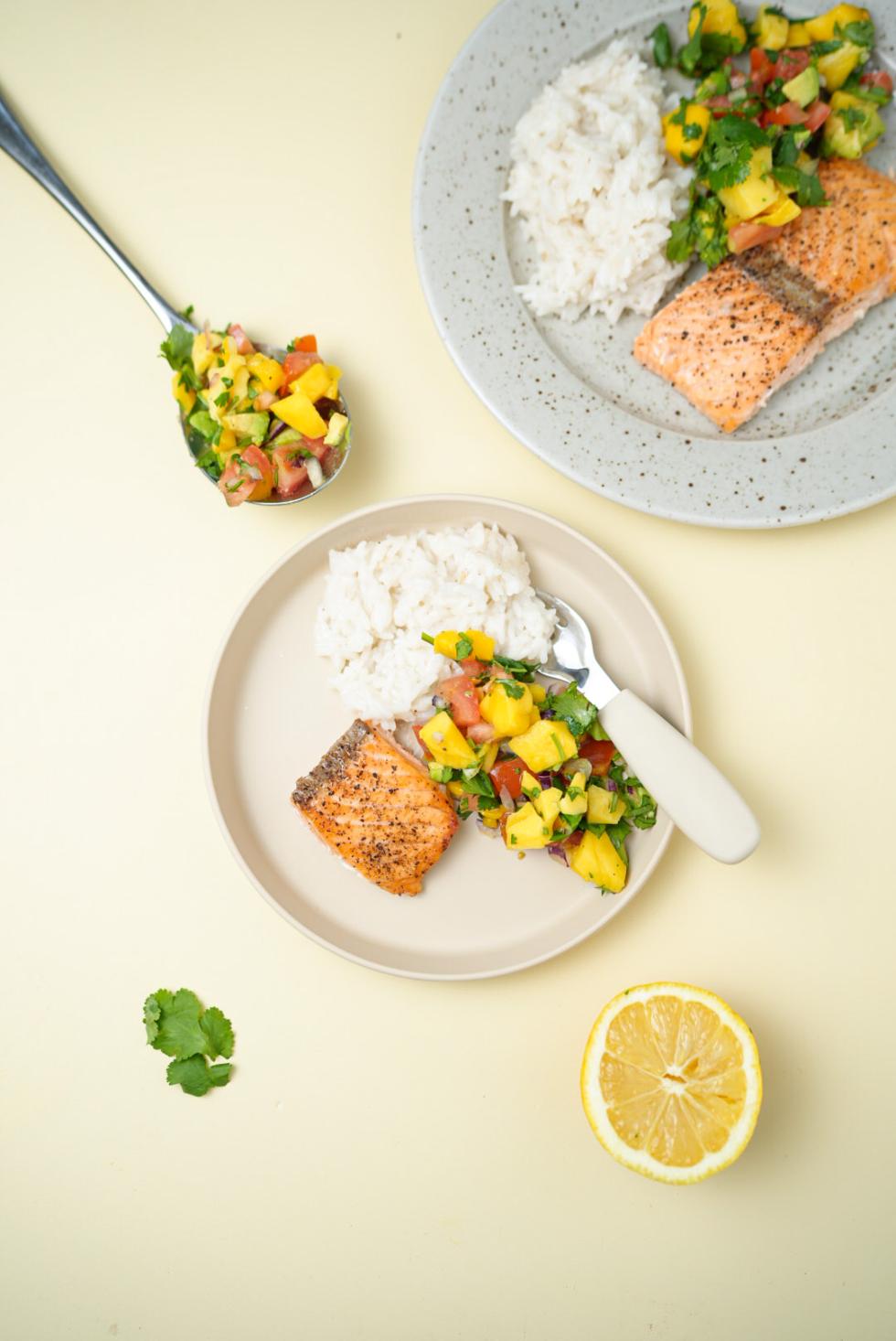 lax med kokosris och mangosalsa