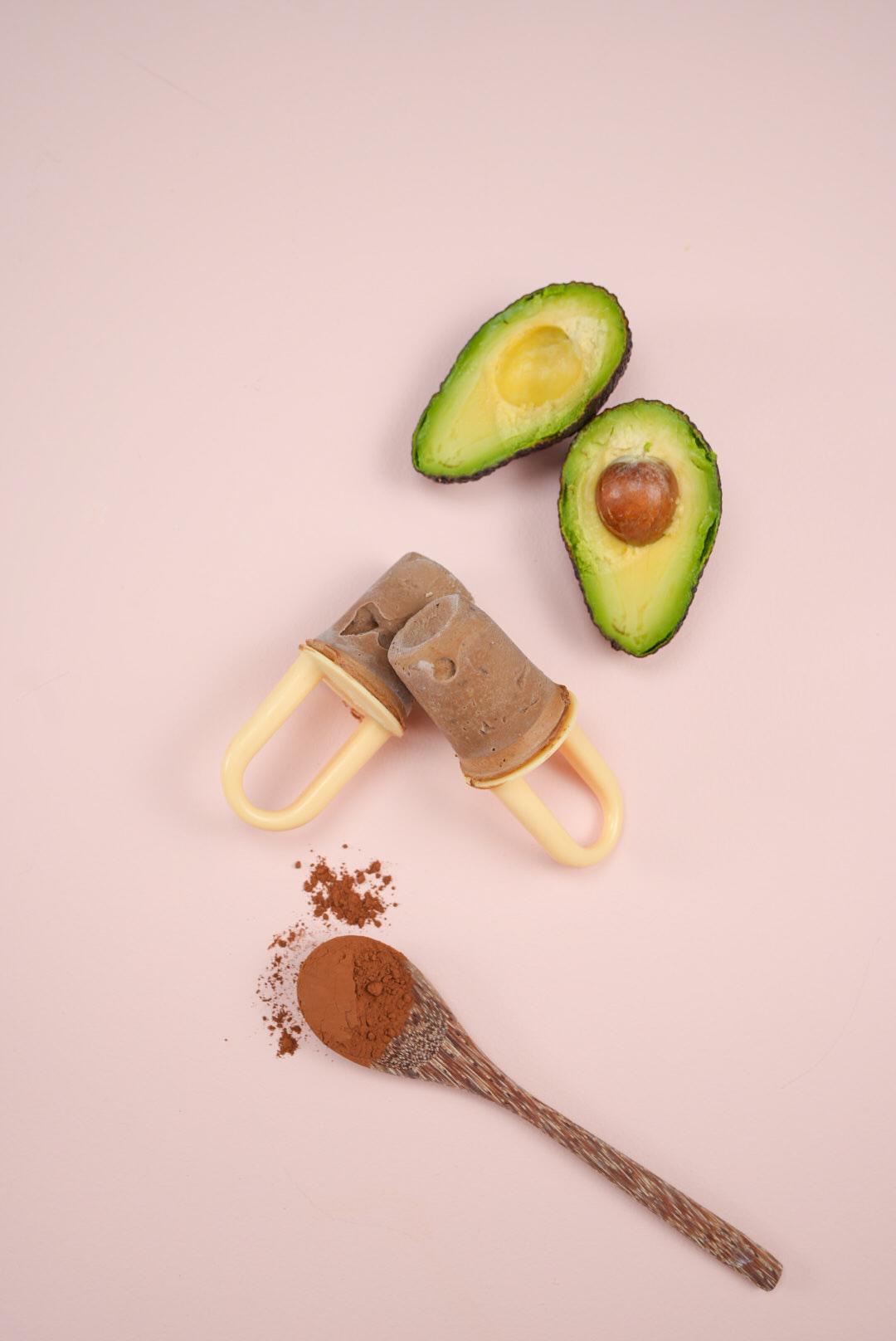 Chokladglass på avokado och yoghurt