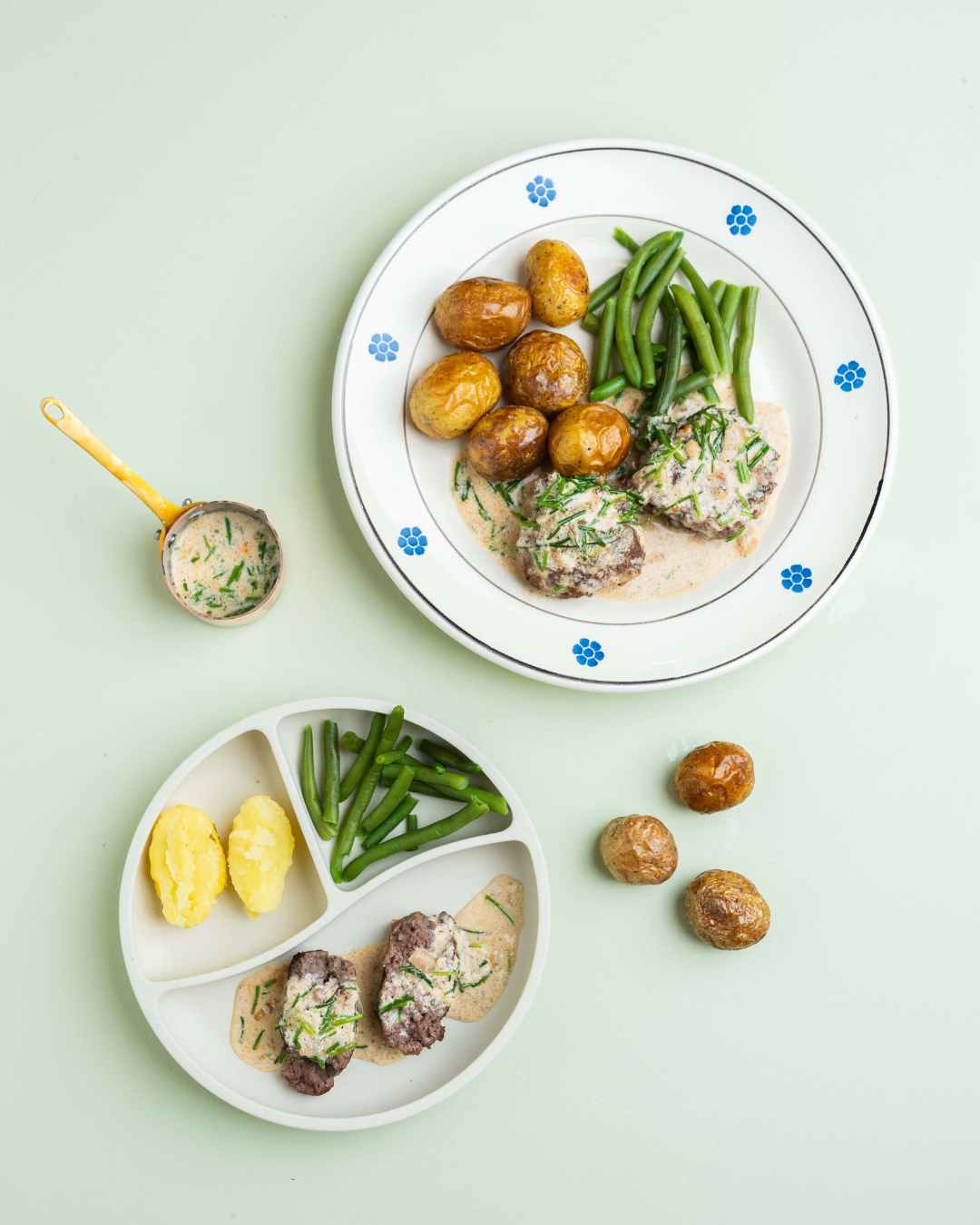Biffar i gräslökssås & ugnsrostad potatis