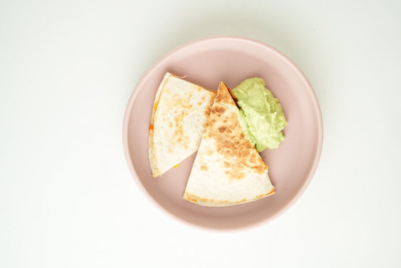 Quesadillas med bönor och avokadoröra