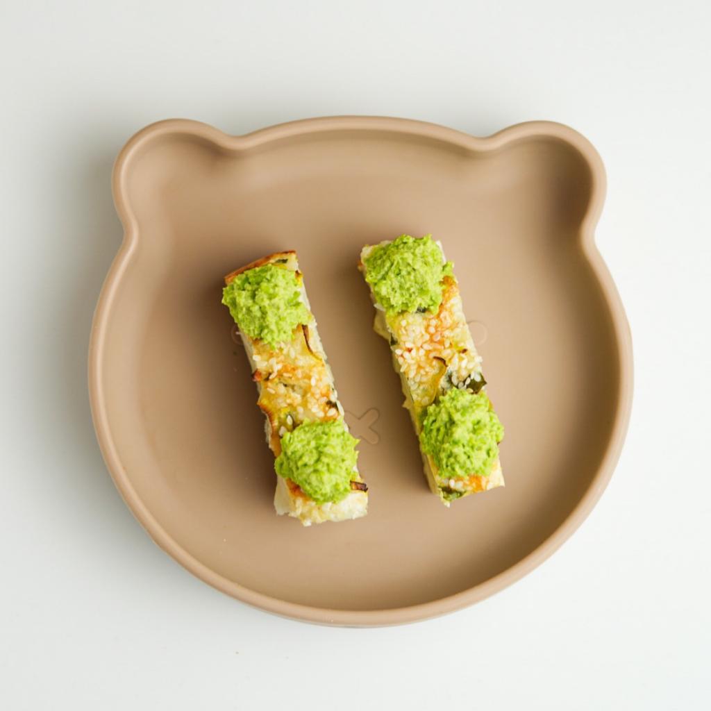 Frittata med  blomkål och grön ärthummus