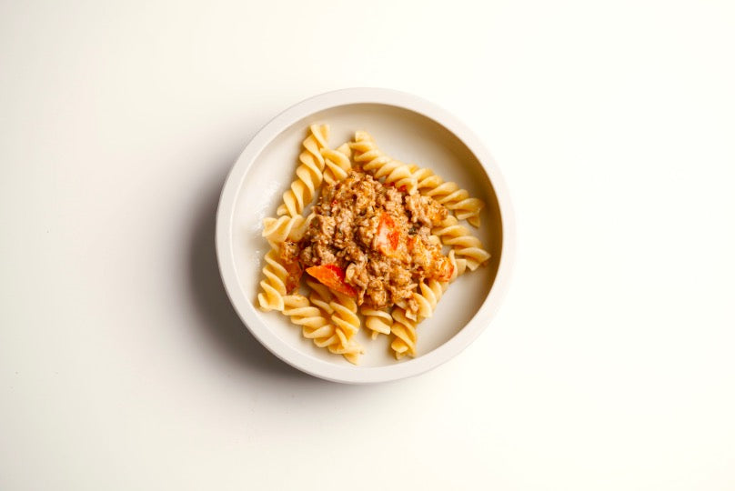 Pasta med gräddig köttfärssås