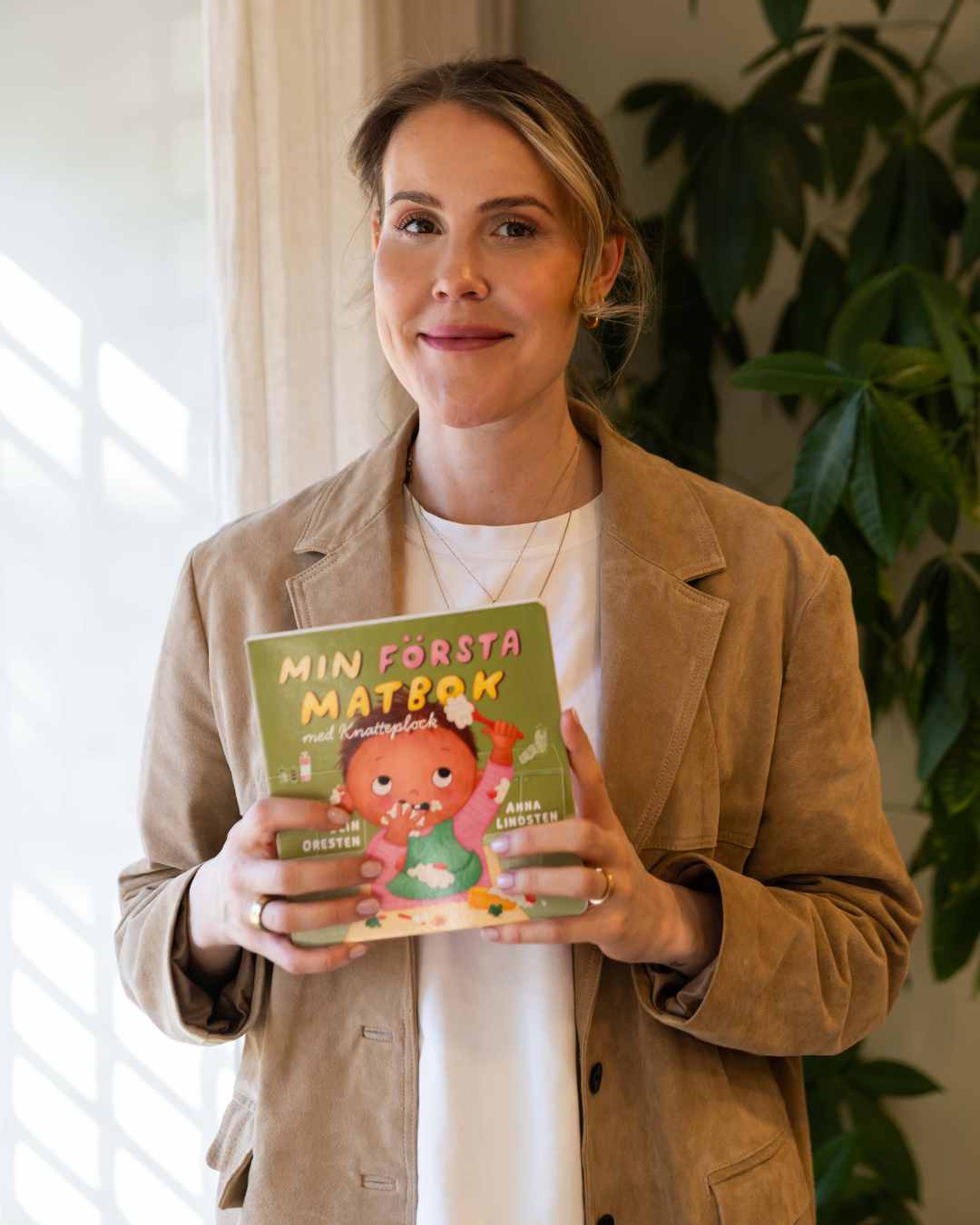 min första matbok pekboken