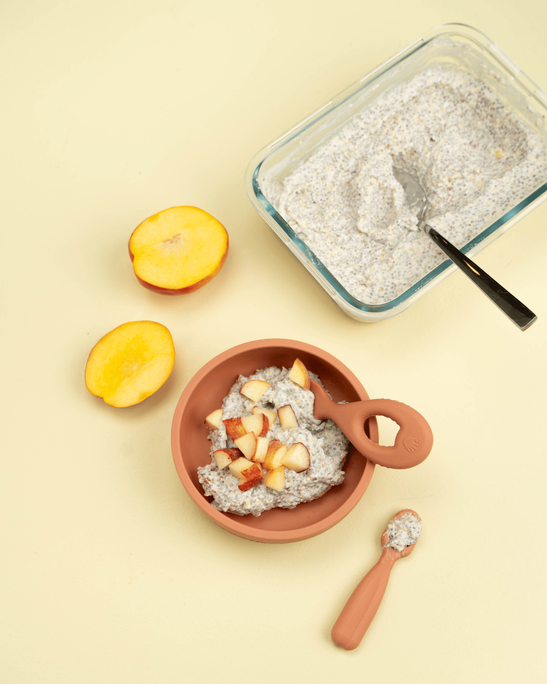 Persikochiapudding
